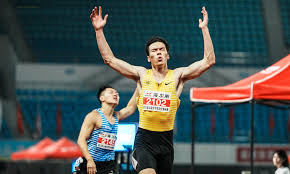 中谋求发展 中谋求发展